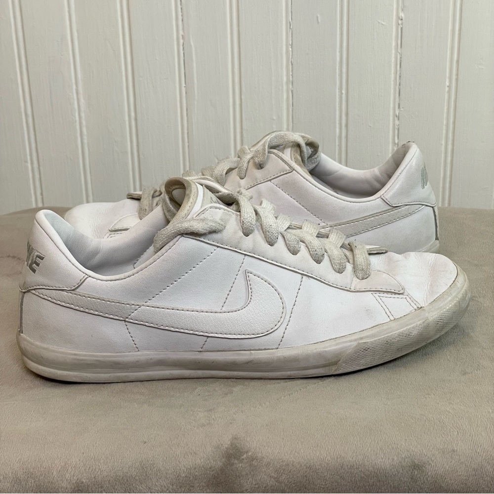 Vintage Nike Classic All White Grunge Sneakers Women’s 7.5 Skate Sb